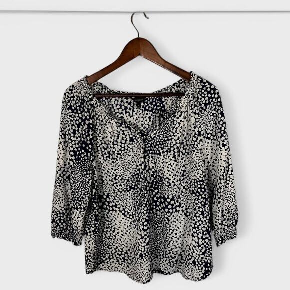 Talbots Floral Tie Neck Blouse Blue Smocked Boho Cottagecore Size Medium - Picture 3 of 10